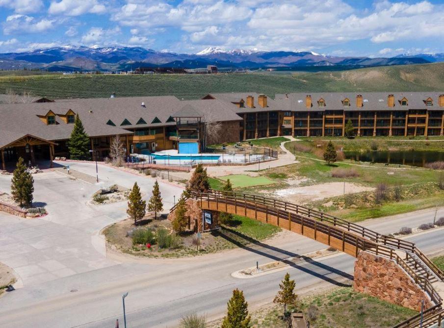 K-Suite-Mt View-Resort-Pool-Hot Tub-Near Rmnp & Wp กรานบี ภายนอก รูปภาพ